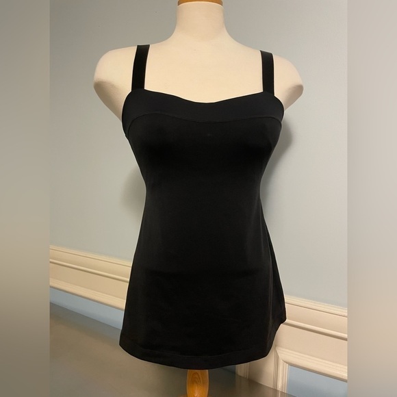 Lululemon - Heart Tank US8 - Picture 1 of 11